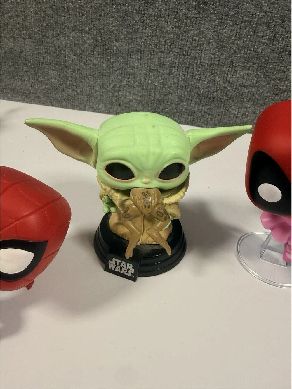 Lot Of Funko Pops Star Wars, Disney stitch, Spider-Man, Deadpool